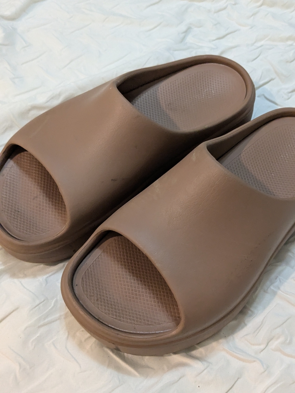 Brown Slide Shower Clogs - Comfortable Open-Toe Home Bath Slides